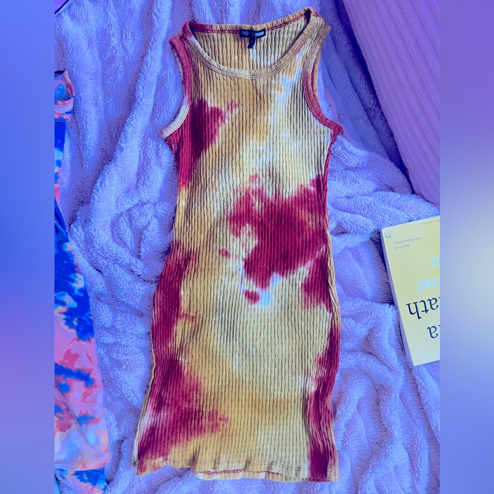 🪬 Fashion Nova Tie-Dye Ribbed Bodycon Mini Dress | Medium | EUC | Beach Ready☀️